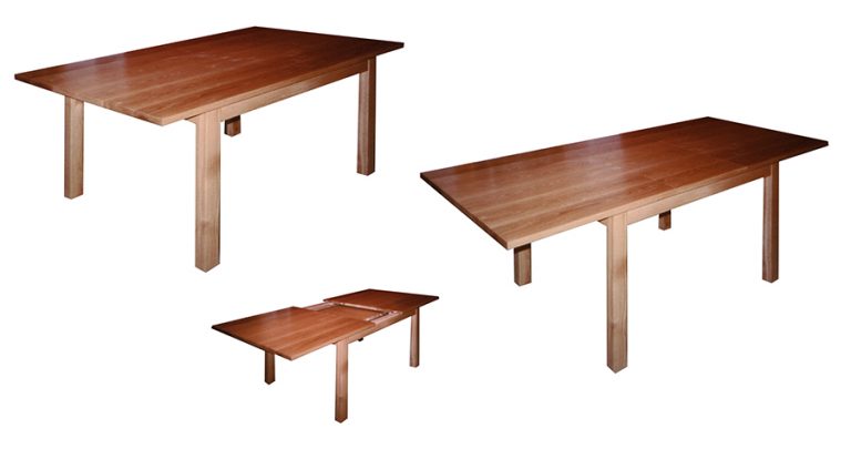 Sliding extendable dining table in European oak
